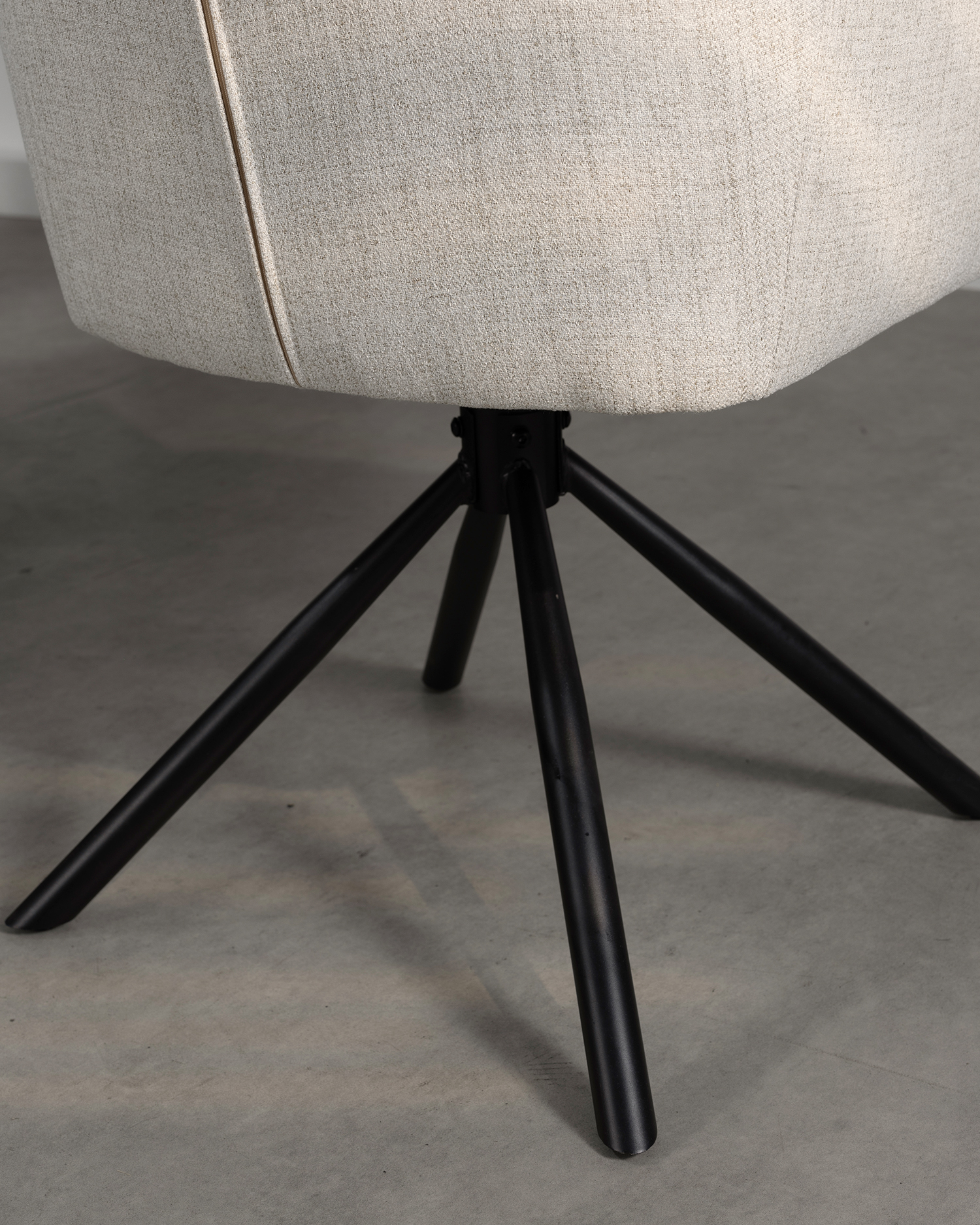 Поворотный обеденный стул Поворотный обеденный стул