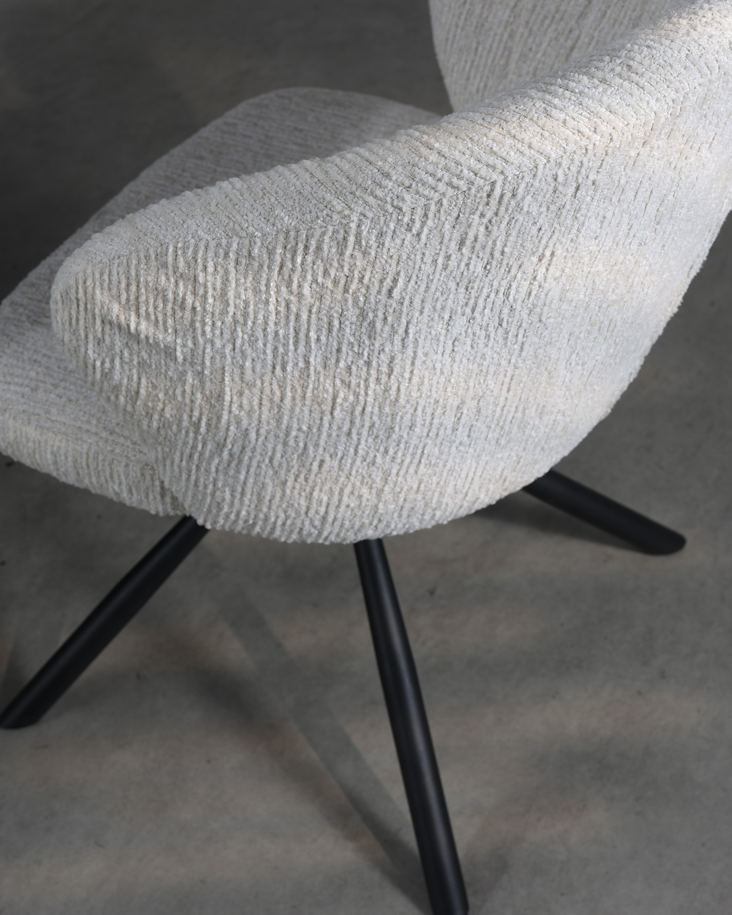 Белая поворотная столовая стулья Белая поворотная столовая стулья