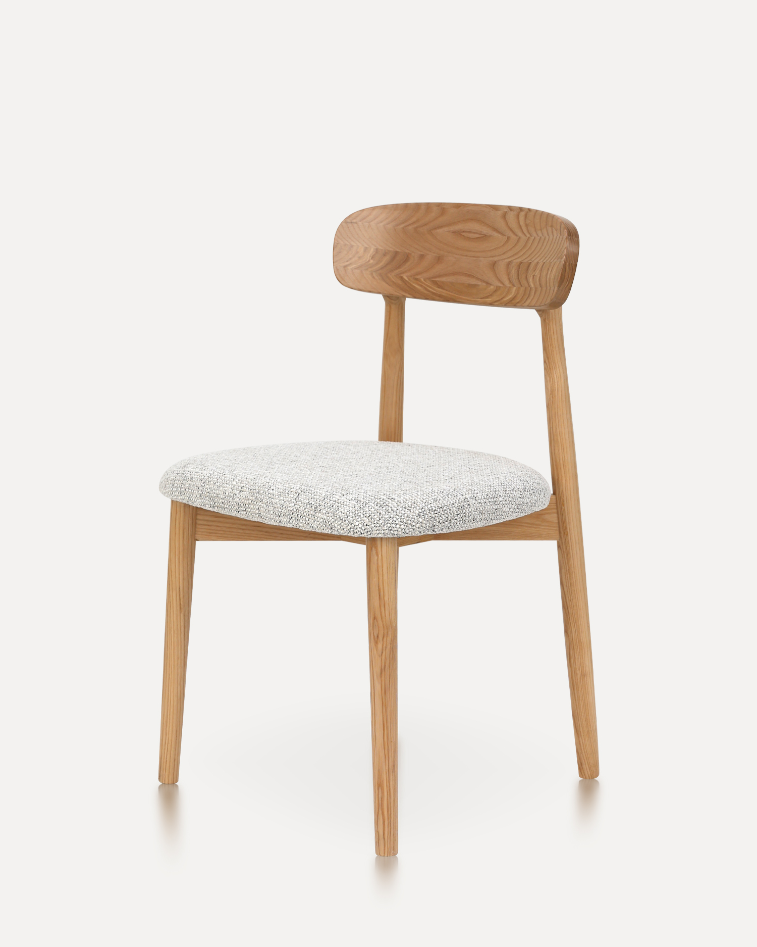 Классические деревянные стулья из орехового ореха