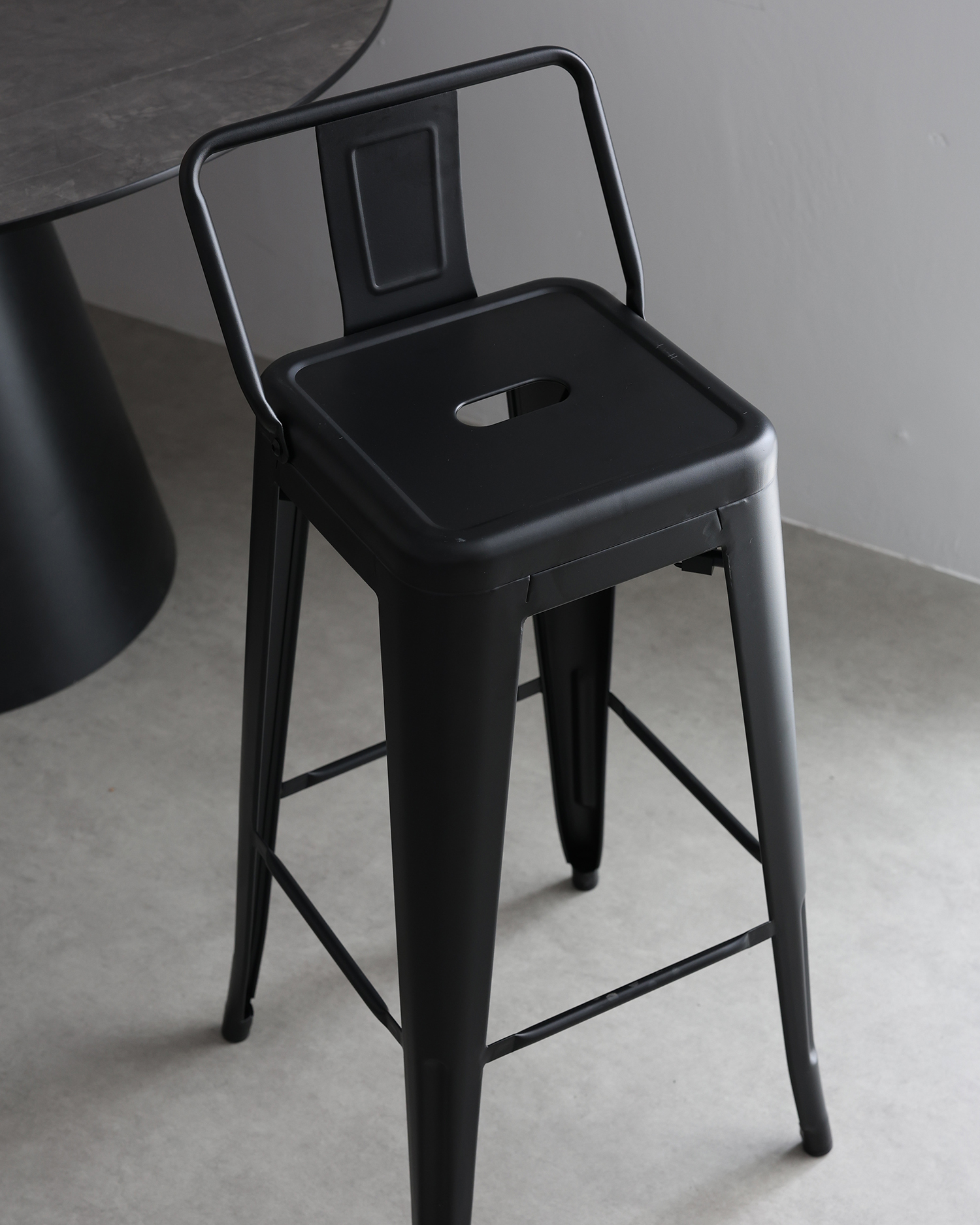 Стулья винтажного железа дизайна Стулья винтажного железа дизайна