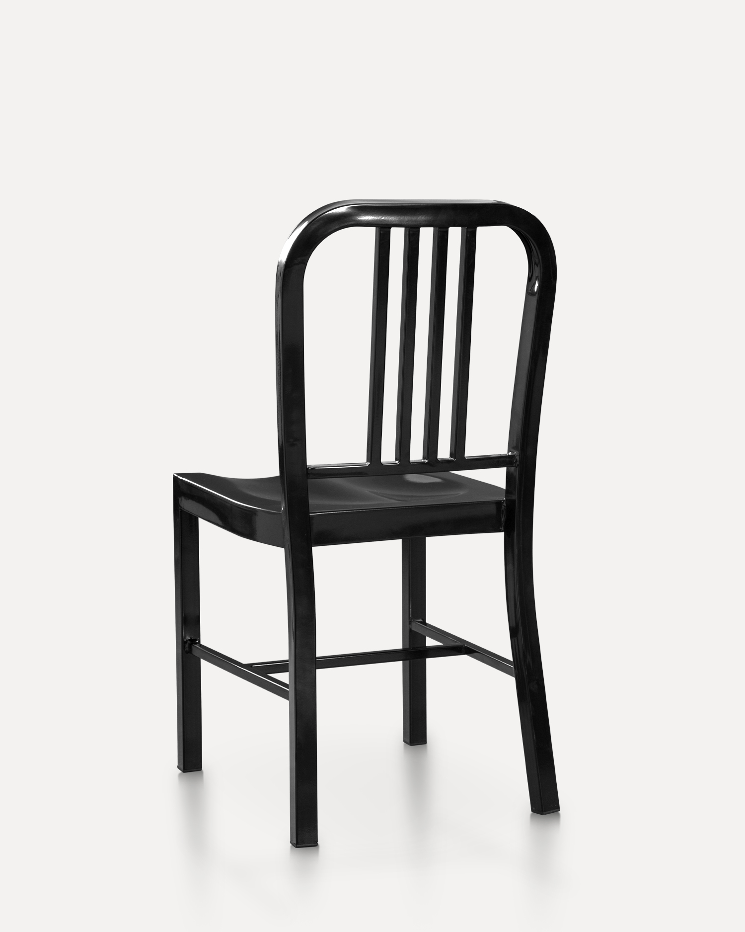 Железное кресло с вечным дизайном Железное кресло с вечным дизайном