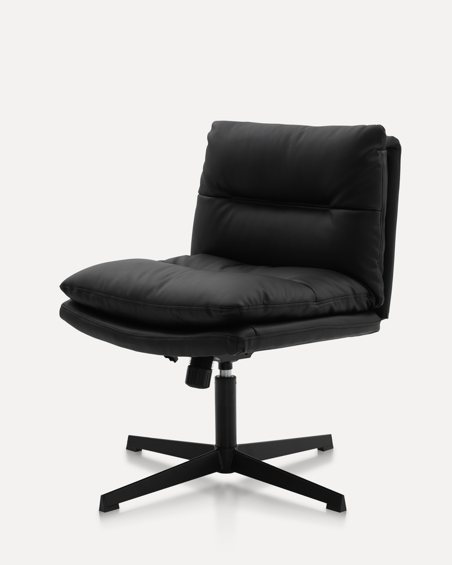 Стулья из ткани.